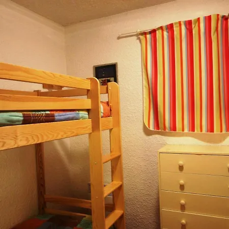 Confortable T2 Au Pied Des Pistes Avec Balcon Et Parking Gratuit - Fr-1-297-95 Auris