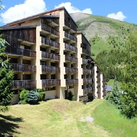 Confortable T2 Au Pied Des Pistes Avec Balcon Et Parking Gratuit - Fr-1-297-95 * Auris
